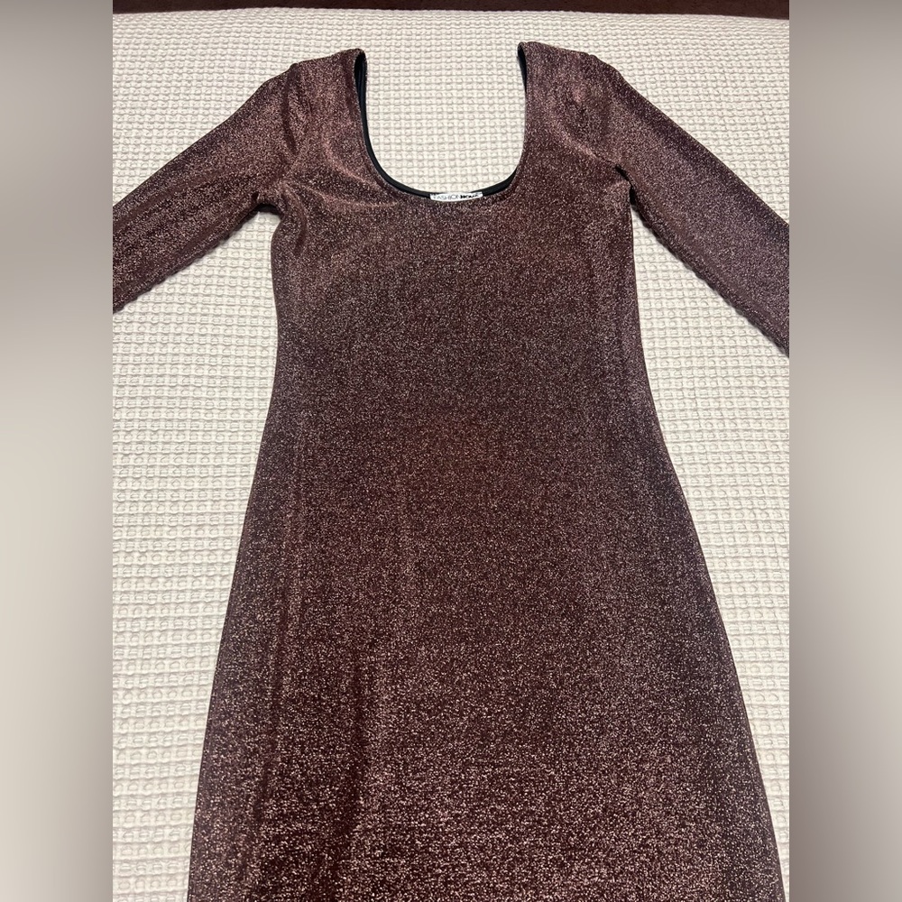 FASHION NOVA Maddie metallic maxi dress - Picture 3 of 8